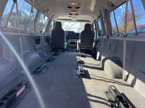 2009 Ford E-Series E-350 SD XL