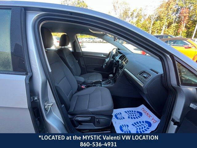 2019 Volkswagen Golf S