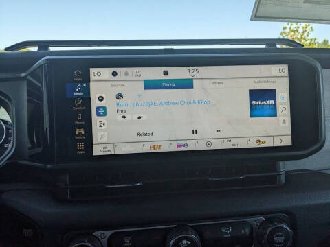 2025 Jeep Gladiator Willys