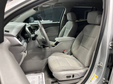 2017 GMC Acadia SLE-2