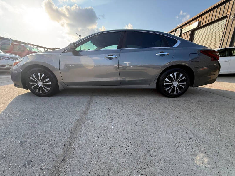 2017 Nissan Altima 2.5 SV