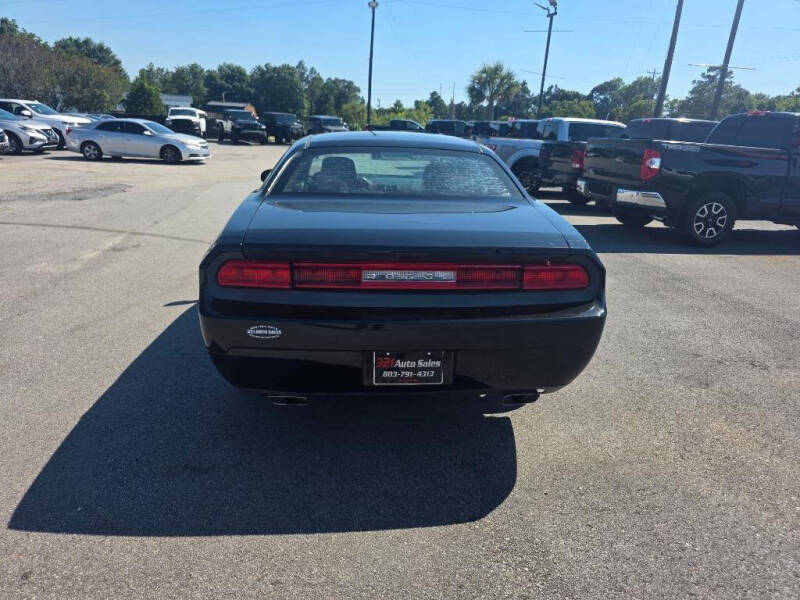 2012 Dodge Challenger SXT