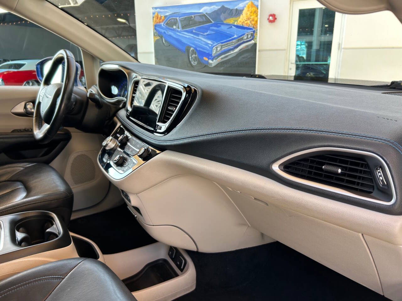 2021 Chrysler Pacifica 32