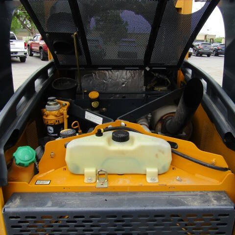 2012 John Deere 320 D SKIDSTEER