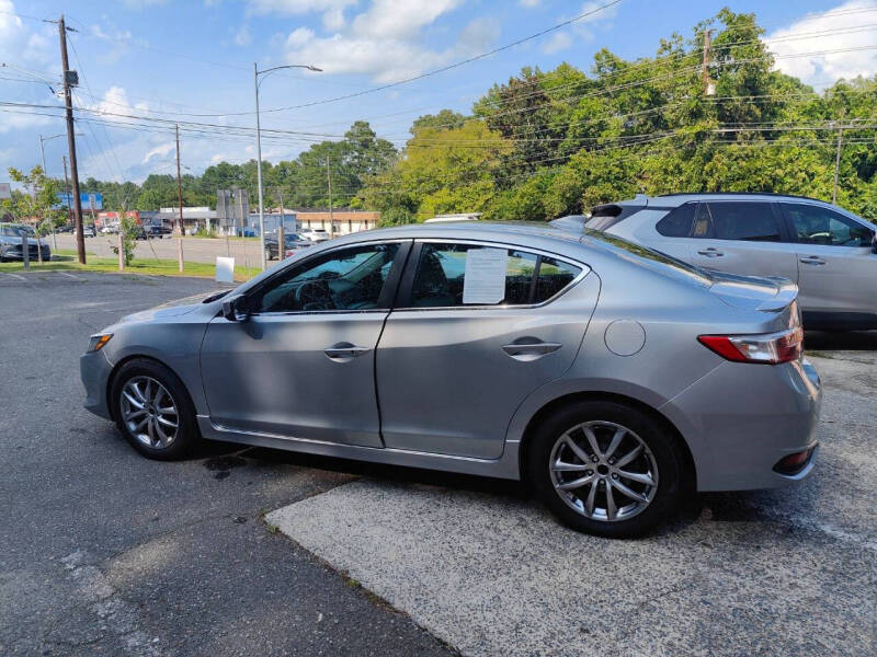 2018 Acura ILX Base photo 3