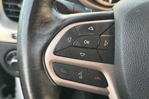 2017 Jeep Cherokee Sport Altitude