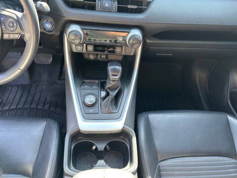 2019 Toyota RAV4 Hybrid XSE