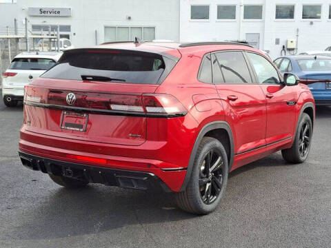2025 Volkswagen Atlas Cross Sport SEL R-Line Black 4Motion