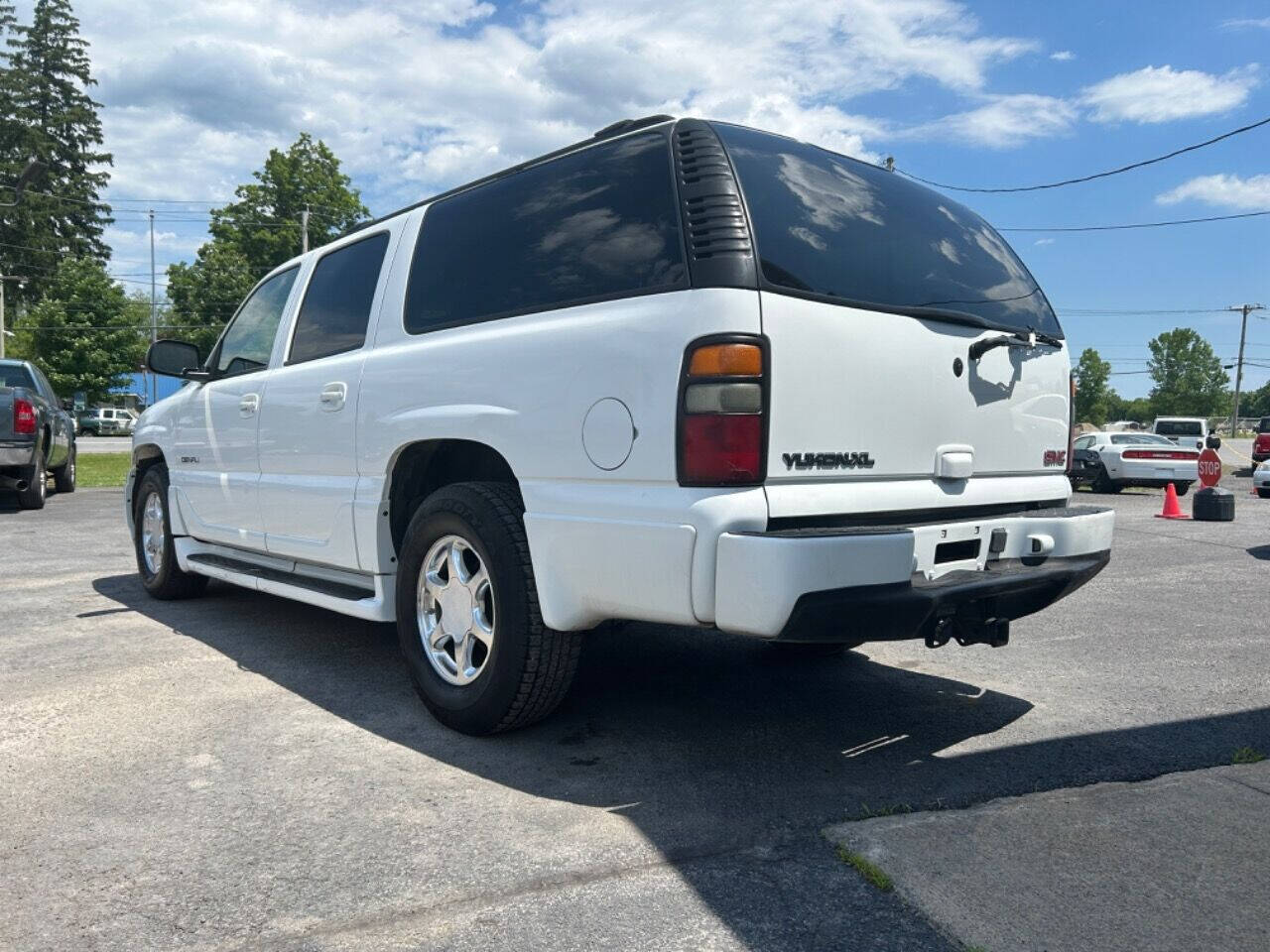 2004 GMC Yukon XL for sale at Upstate Auto Gallery in Westmoreland, NY