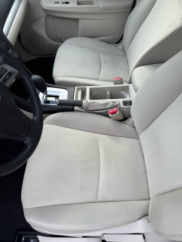 2014 Subaru Impreza 2.0i Premium