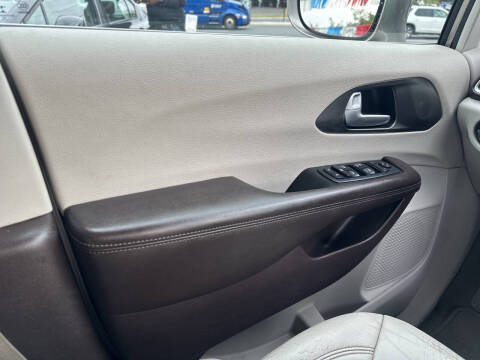 2018 Chrysler Pacifica Touring L