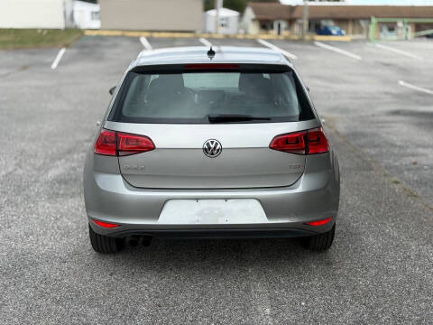 2017 Volkswagen Golf TSI S