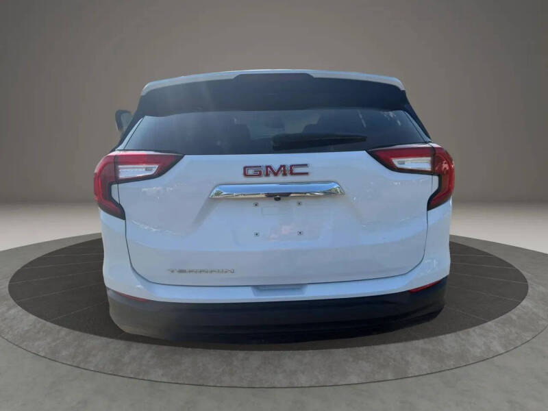 2023 GMC Terrain SLE