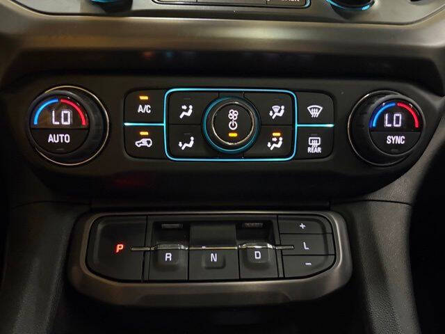 2022 GMC Acadia AT4