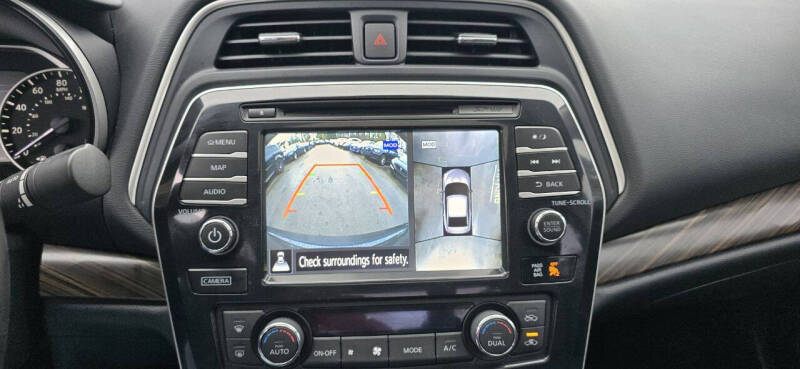 2016 Nissan Maxima Platinum