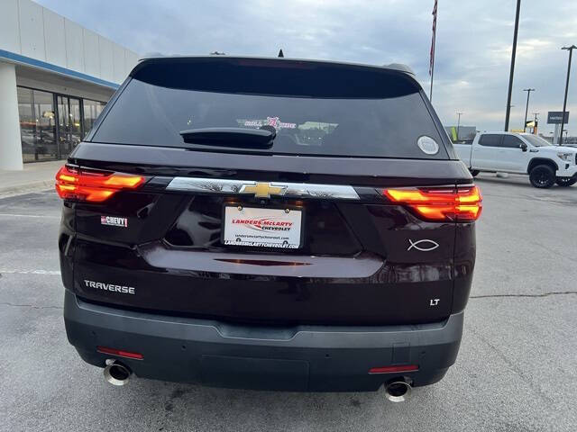 2022 Chevrolet Traverse LT Cloth