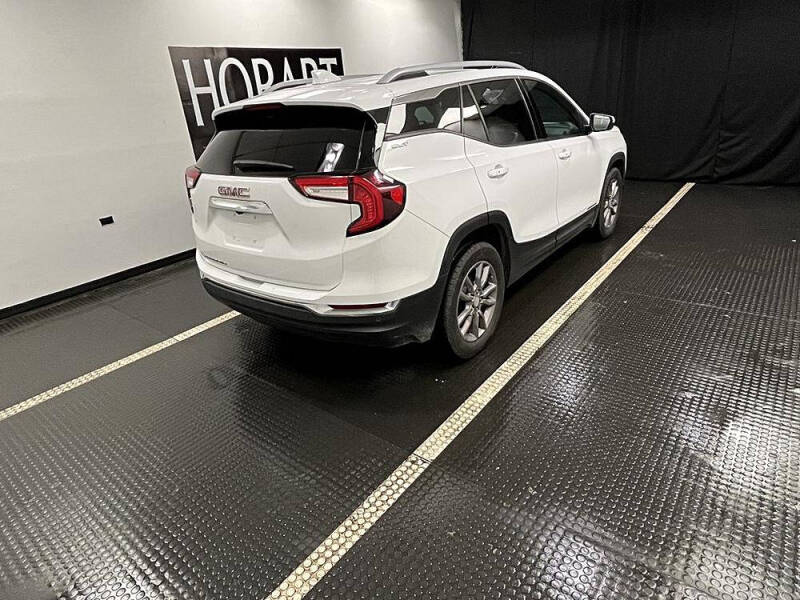 2023 GMC Terrain SLT