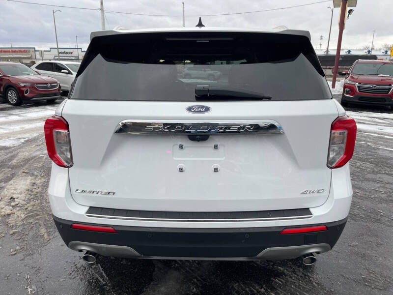 2022 Ford Explorer Limited photo 9