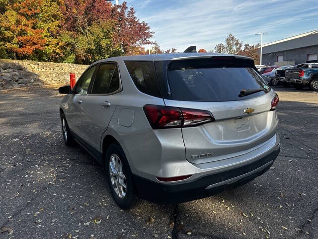 2022 Chevrolet Equinox for sale at Bowman Auto Center in Clarkston, MI