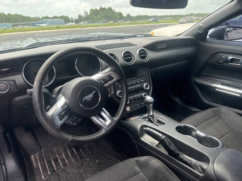2015 Ford Mustang V6