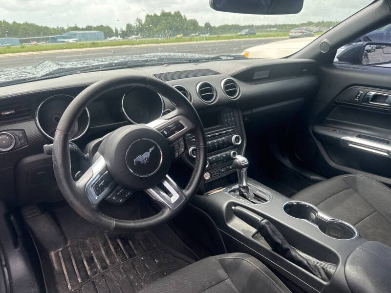 2015 Ford Mustang V6