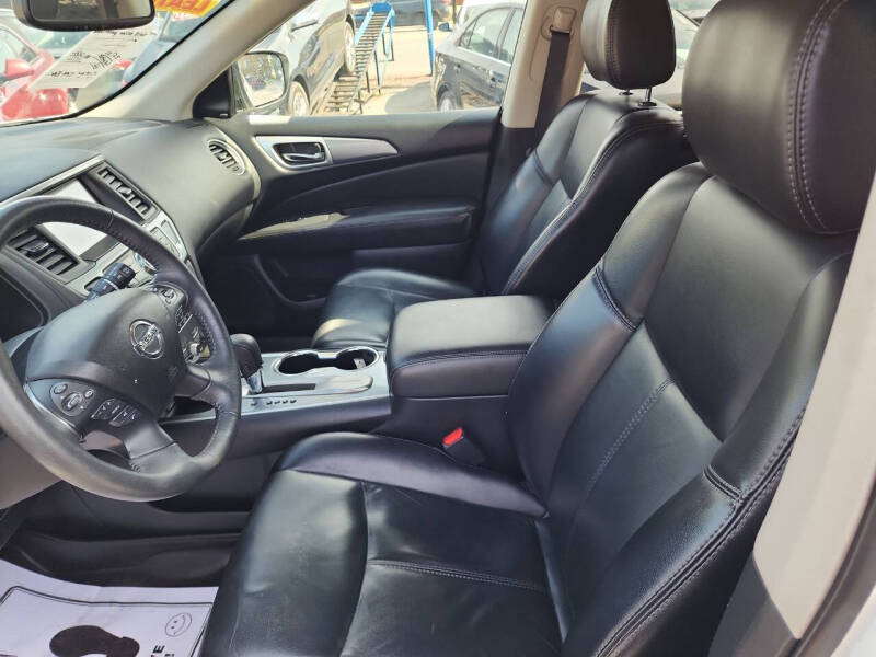 2018 Nissan Pathfinder SL