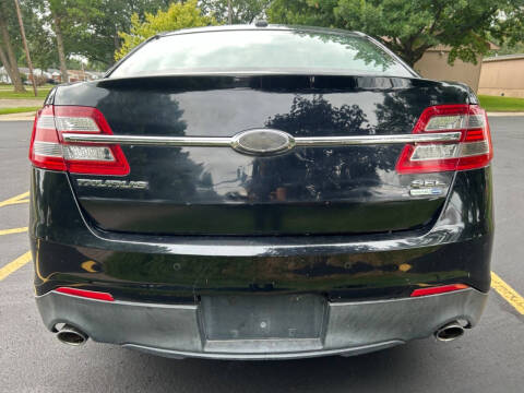 2016 Ford Taurus SEL