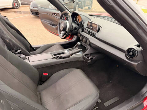 2016 Mazda MX-5 Miata Sport