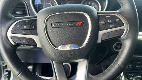 2015 Dodge Challenger SXT Plus