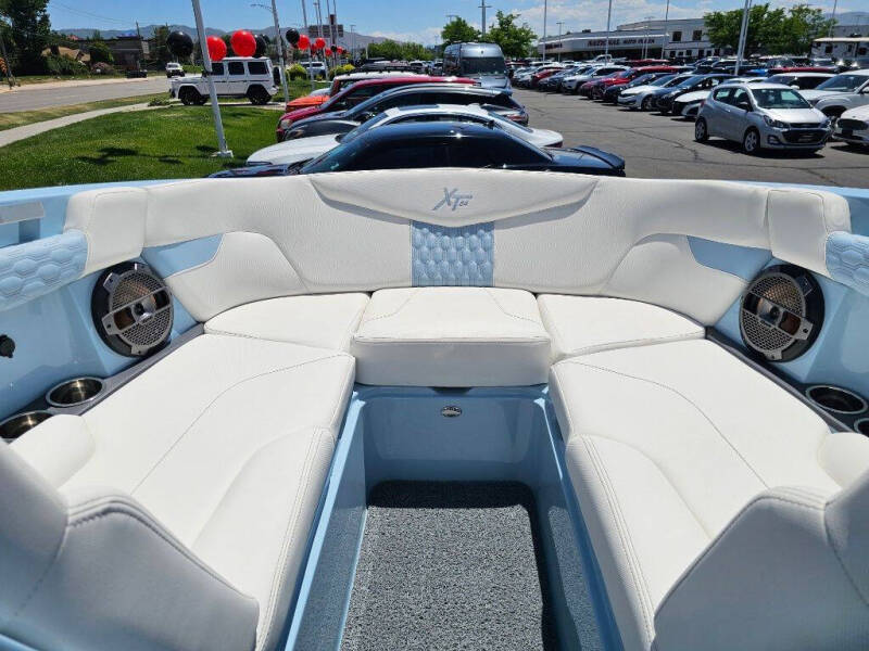 2022 MasterCraft XT24