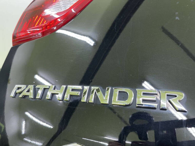 2019 Nissan Pathfinder SL