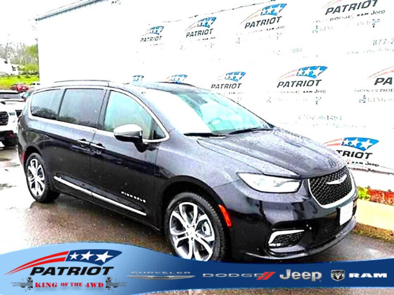 2026 Chrysler Pacifica Pinnacle AWD's photo