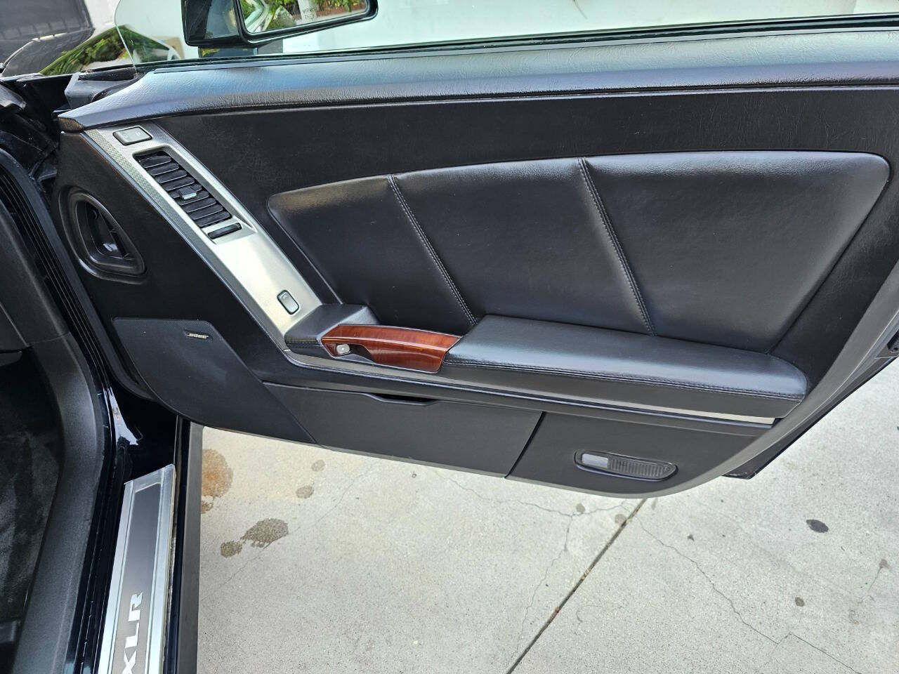 2005 Cadillac XLR 23