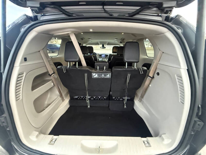 2017 Chrysler Pacifica Touring Plus