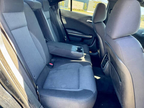 2015 Dodge Charger SE