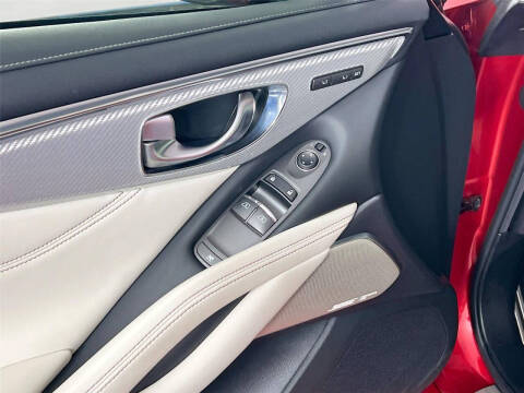 2017 Infiniti Q60 Red Sport 400