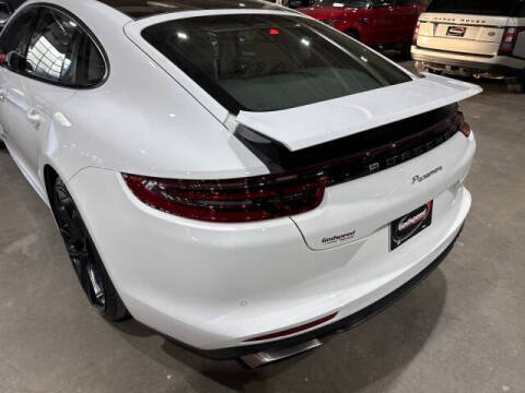 2017 Porsche Panamera
