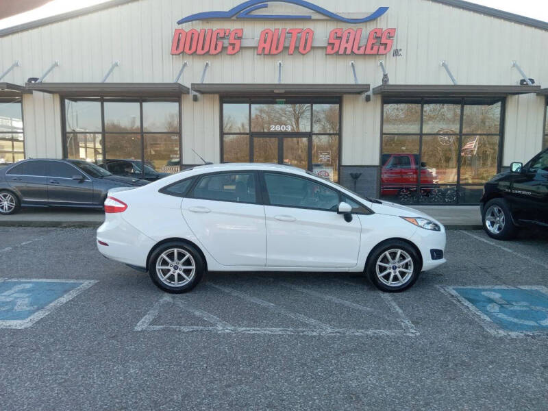 2019 Ford Fiesta for sale at DOUG'S AUTO SALES INC in Pleasant View TN
