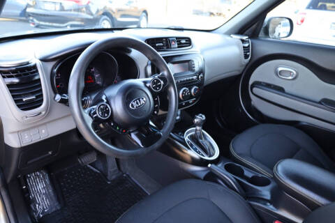2015 Kia Soul +