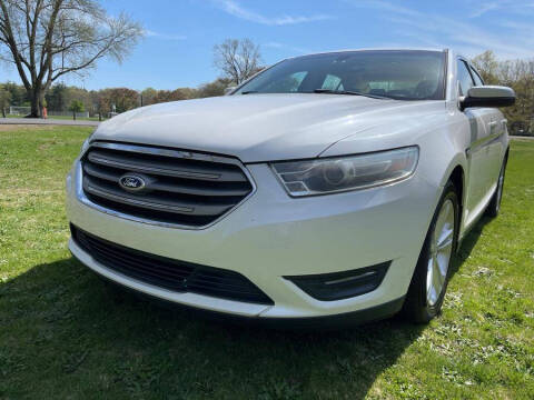 2014 Ford Taurus SEL