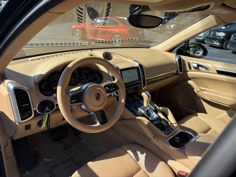 2016 Porsche Cayenne