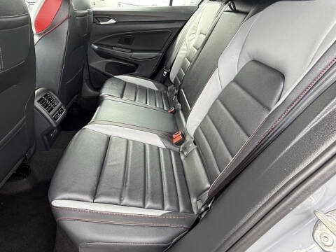 2025 Volkswagen Golf GTI Autobahn