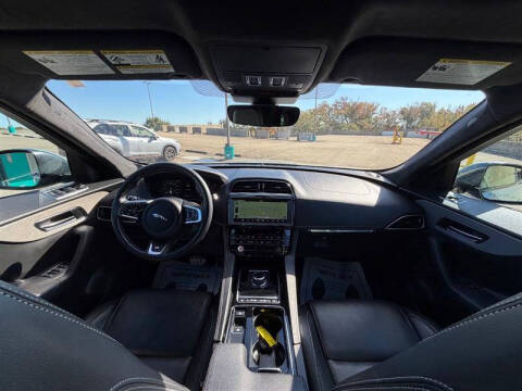 2019 Jaguar F-PACE S