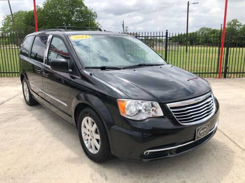 2014 Chrysler Town and Country for sale at Rigos Auto Sales in San Antonio TX