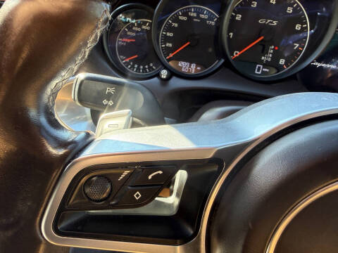 2016 Porsche Cayenne GTS