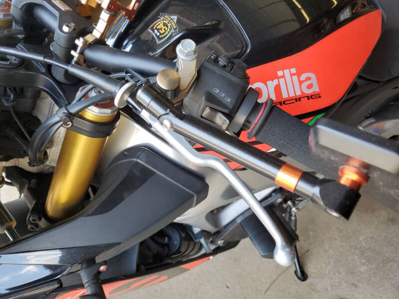 2018 Aprilia Tuono