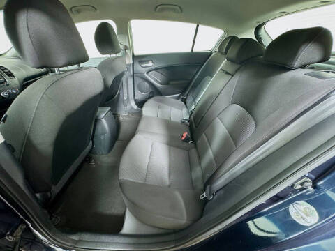 2017 Kia Forte5 LX