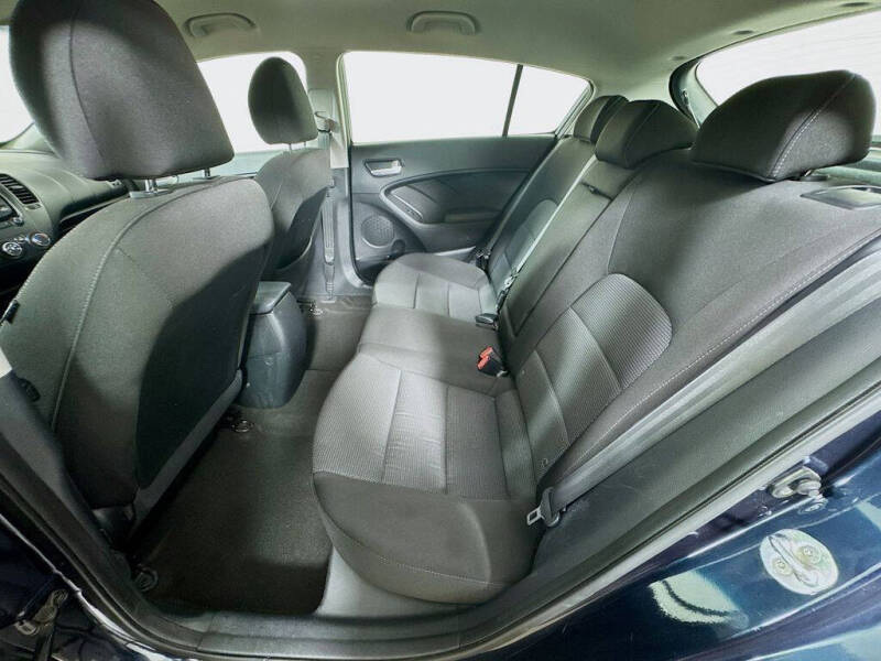2017 Kia Forte5 LX