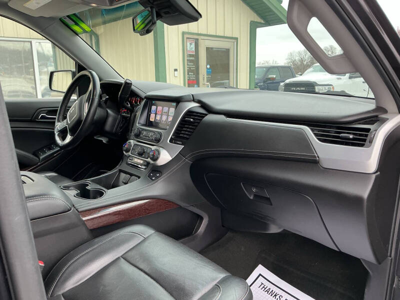 2017 GMC Yukon XL SLT