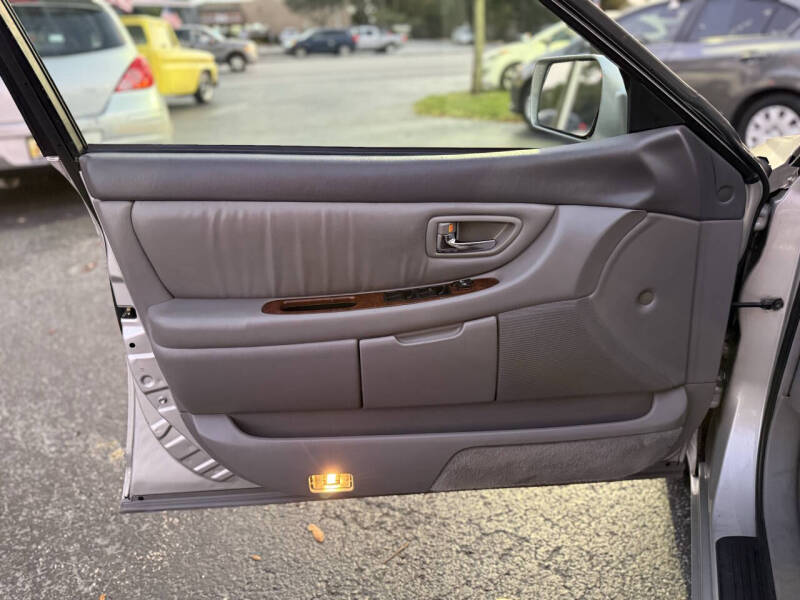 2001 Toyota Avalon XLS